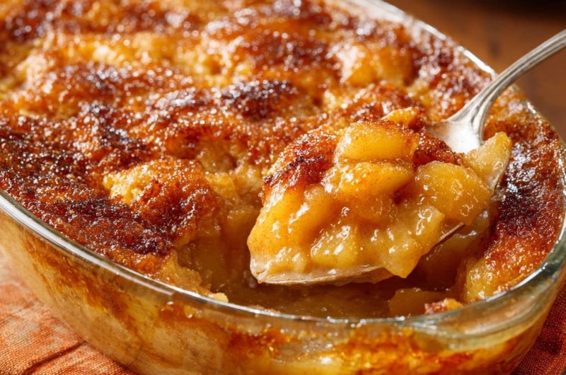 Goldschimmernder Apfel-Cobbler