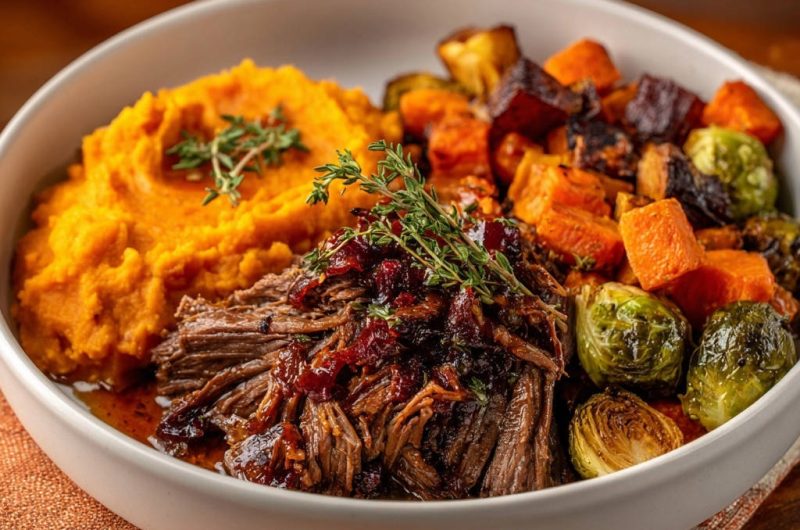 Zarter Rinderschmorbraten mit Wintergemüse und Süßkartoffelpüree