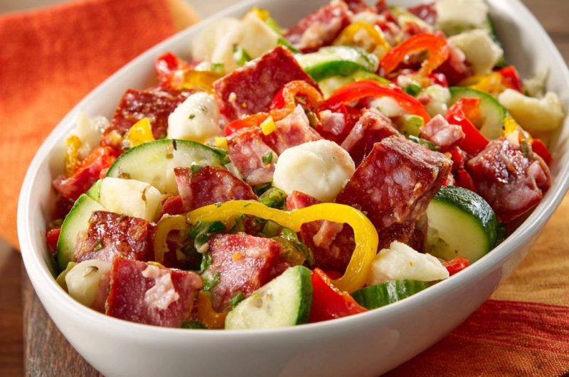 Salami-Nudelsalat