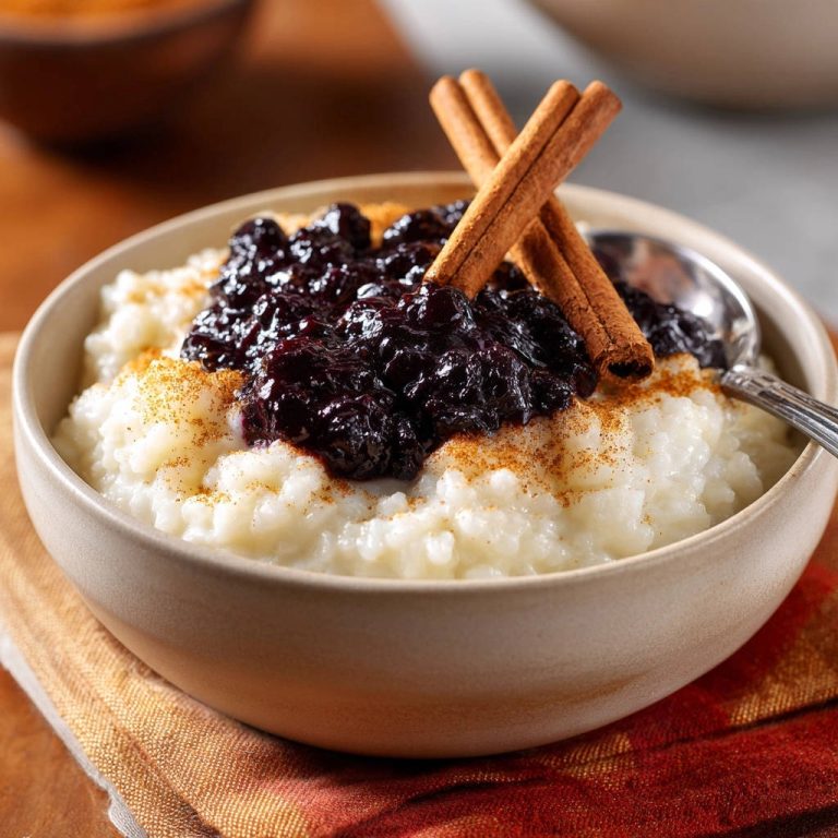 Cremiger Milchreis mit Beerenkompott: Nie wieder Ankleben!