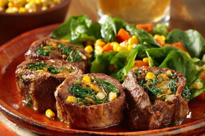 Gefüllte Rinderrouladen-Röllchen mit Spinat und Mais