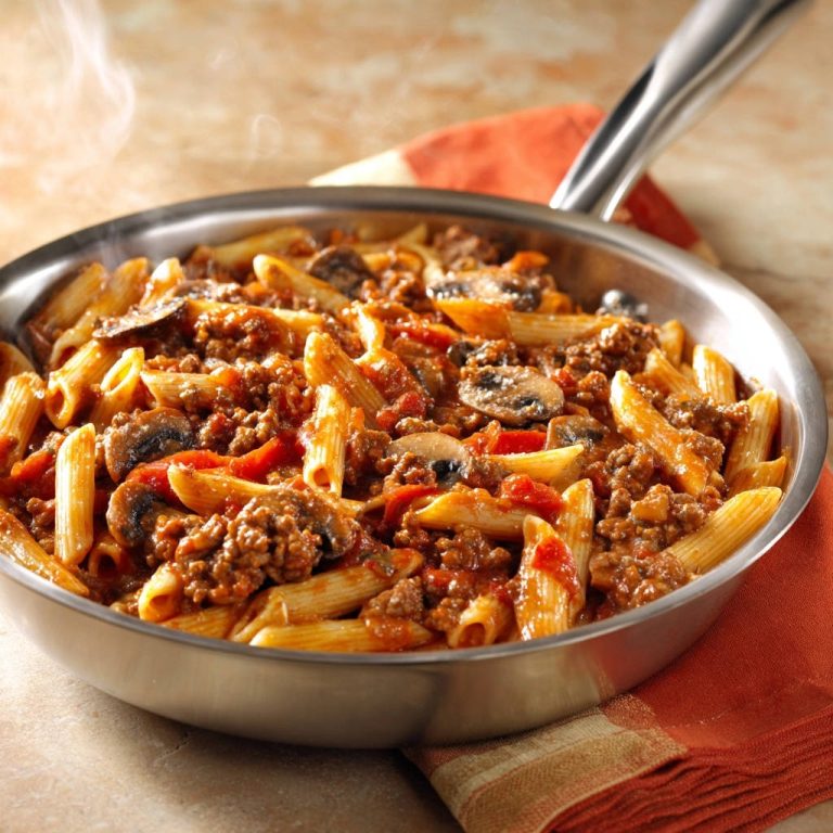 Nudelpfanne mit Hack und Pilzen: Das Geheimnis der haftenden Soße