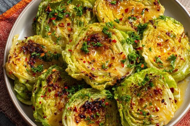 Karamellisierte Kohlviertel (Nie wieder matschiger Kohl!)