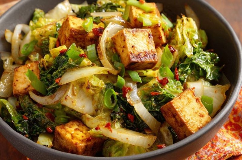Knuspriger Tofu-Pak-Choi-Pfanne