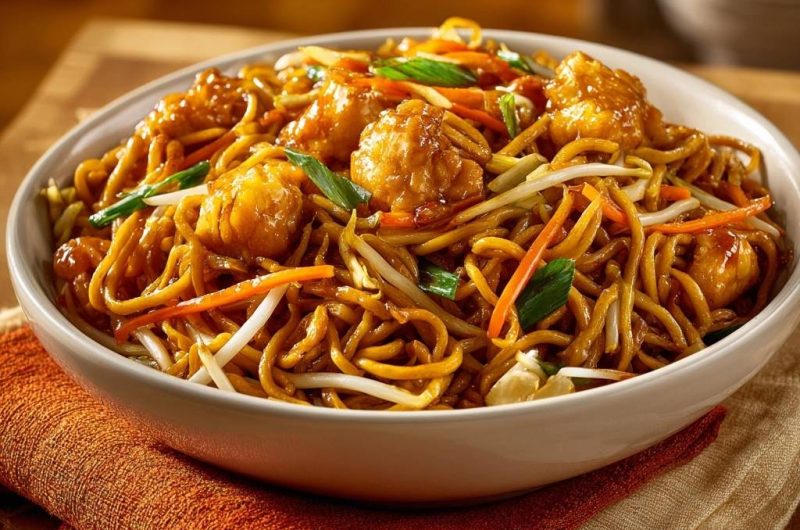 Knuspriges Hähnchen-Chow-Mein