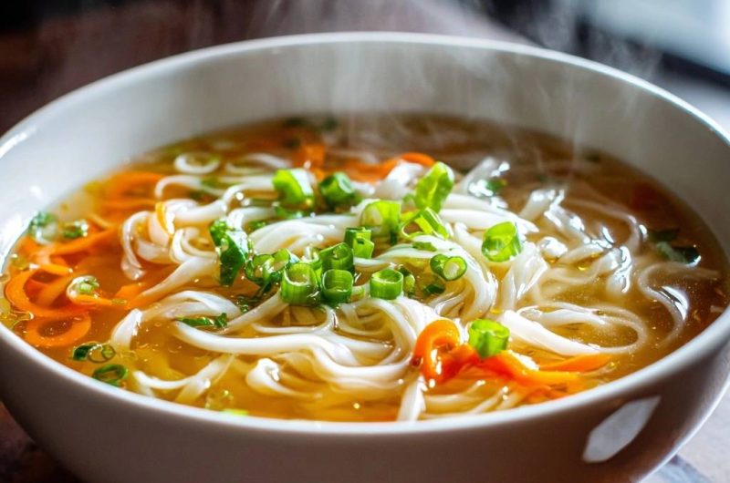 Glasnudelsuppe
