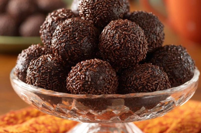 Brasilianische Schoko-Brigadeiros (Nie wieder matschige Konsistenz!)