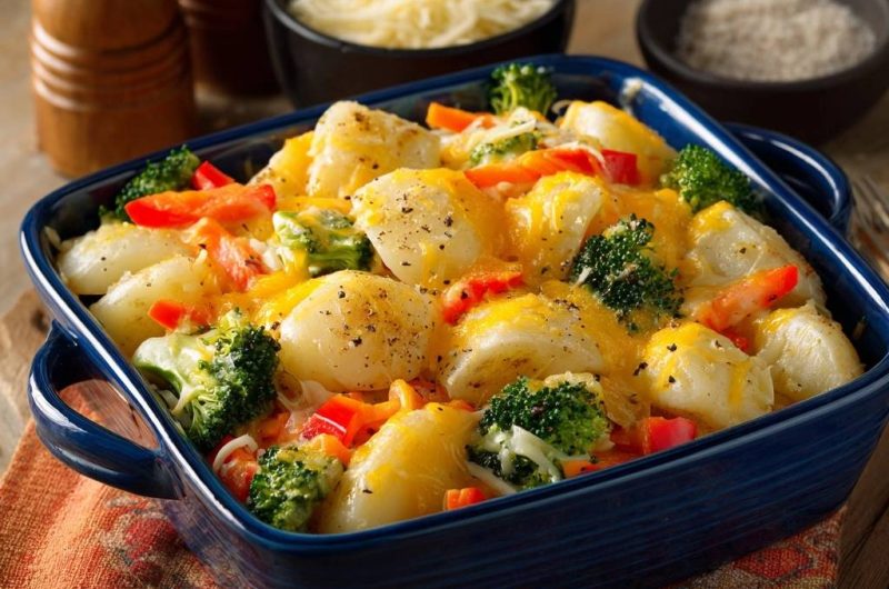 Bunter Kartoffel-Brokkoli-Paprika-Auflauf