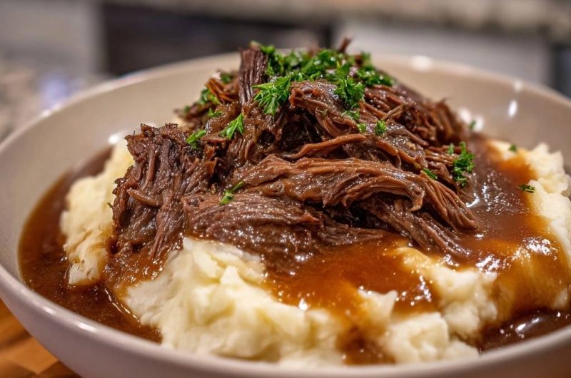 Saftiges Pulled Beef auf cremigem Kartoffelpüree