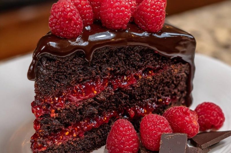 Schokoladenkuchen mit Himbeerkern