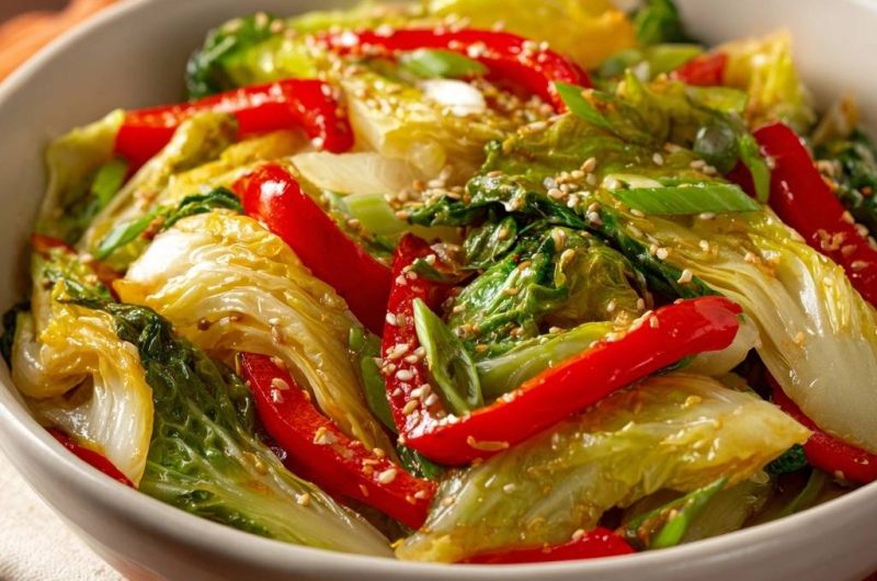 Knackiger Bok-Choy-Paprika-Wok
