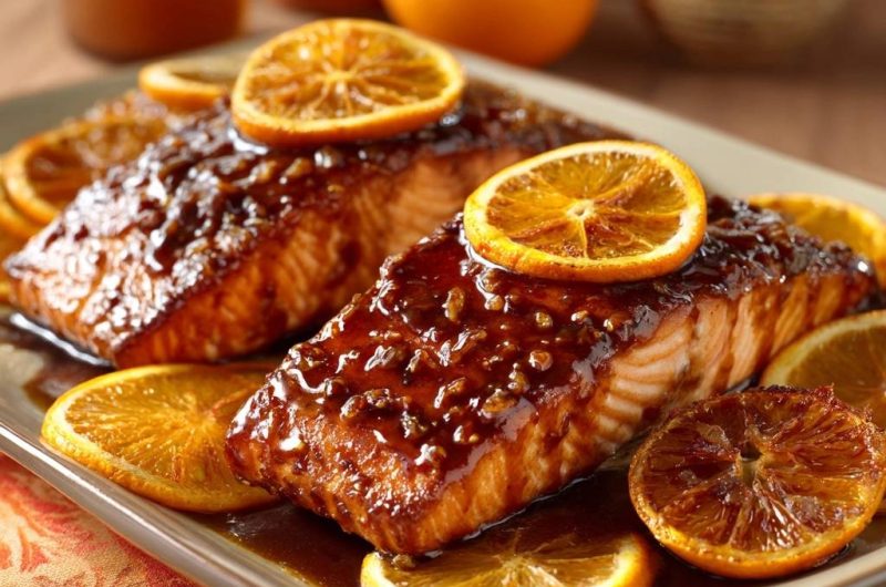 Orangenglasierter Lachs