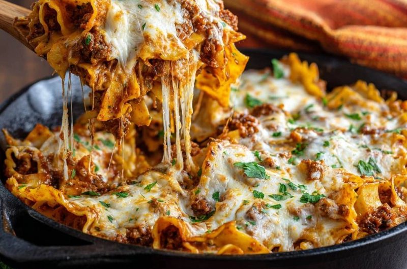 Pfannen-Lasagne mit Hackfleisch und Käse