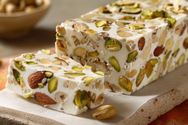 Pistazien-Mandel-Nougat (Nie wieder weiches Nougat!)