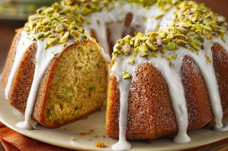 Pistazien-Zucchini-Gugelhupf (Nie wieder matschige Zucchini!)