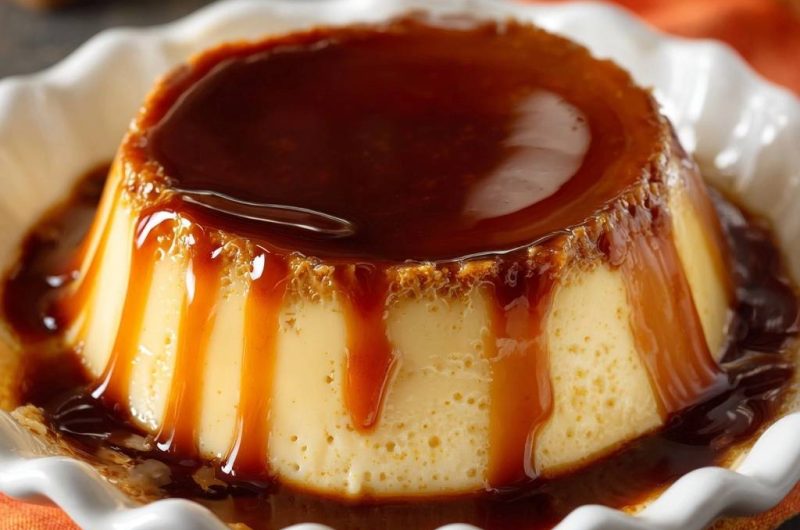 Rustikaler Flan Caramel