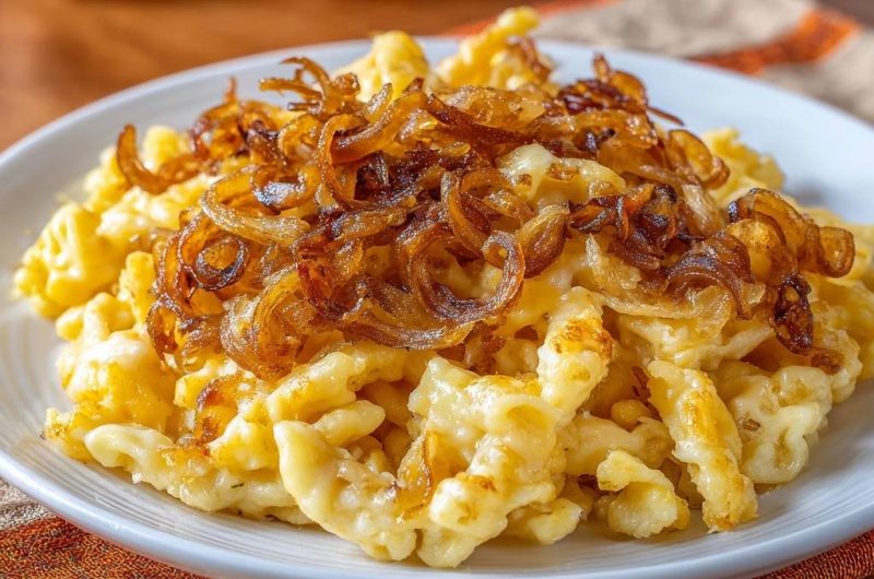 Schwäbische Käsespätzle mit Knusprig-Zwiebeln