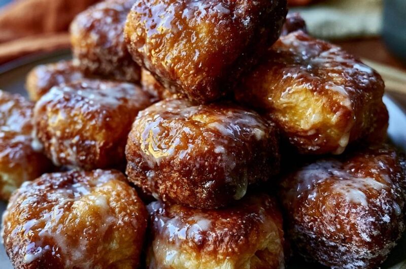 Goldbraune Zimt-Zucker-Bites