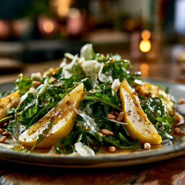 Rucola-Birnen-Salat mit Pinienkernen: Knackig & Frisch